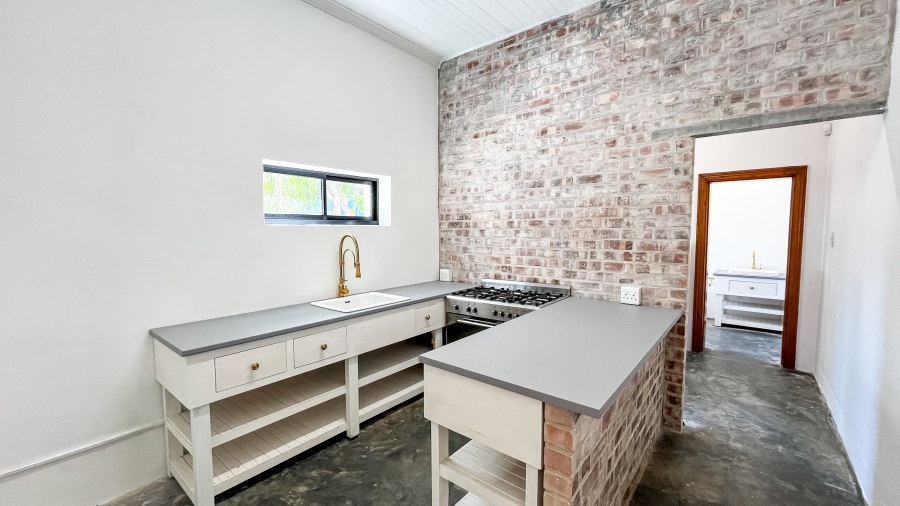 3 Bedroom Property for Sale in Wynberg Upper Western Cape